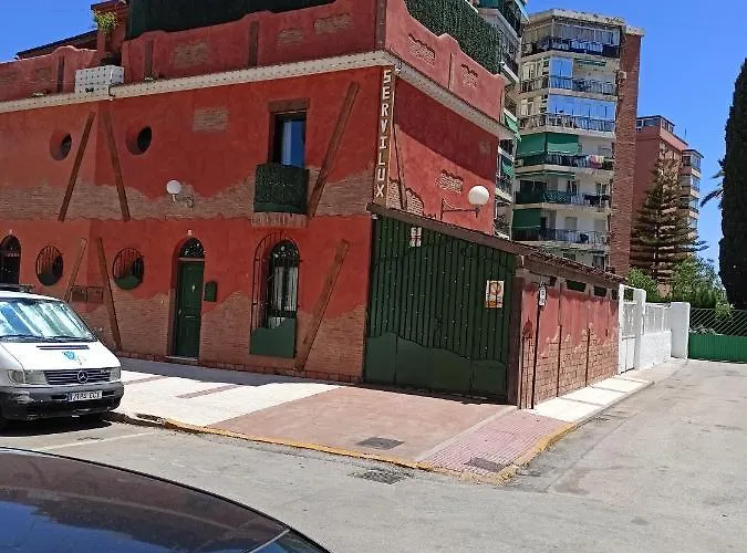 Servilux 2 * טורמולינוס